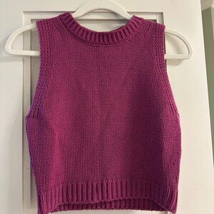 Le Lis knit crew neck sweater tank in purple, size small